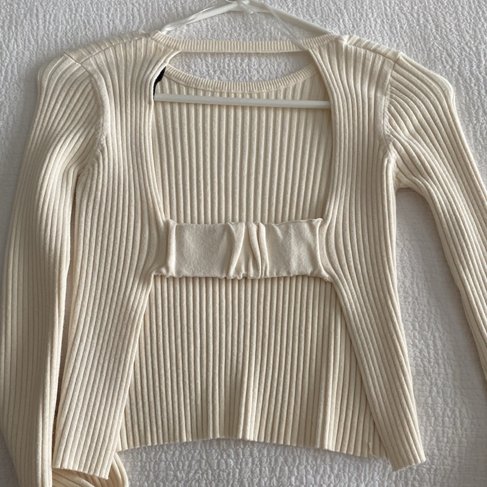 Zara Cream Ribbed Sweater - Picture 2 of 3
